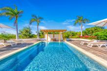 Luxury villa rentals St Martin - Large Pool